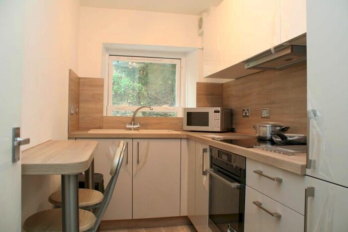 1 Bedroom Flat To Rent In Killigrew Place, Killigrew Street, Falmouth, TR11