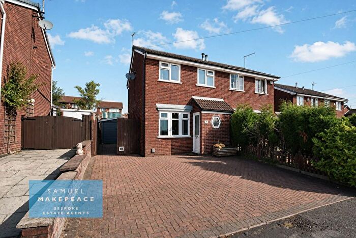 2 Bedroom Semi-Detached House To Rent In Newcastle Under Lyme, ST5