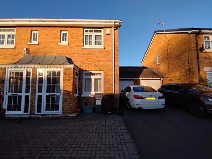 2 Bedroom Semi-Detached House To Rent In Westgrove Avenue, Monkspath, B90