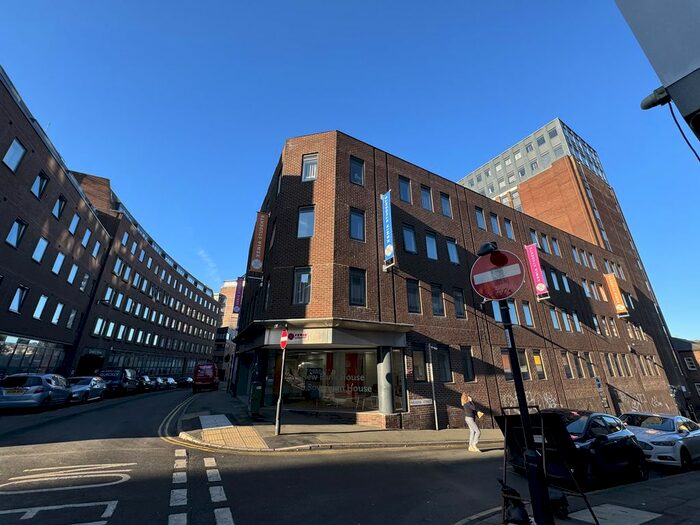 3 Bedroom Flat For Sale In New Bank House, Queen Street, Sheffield, S1