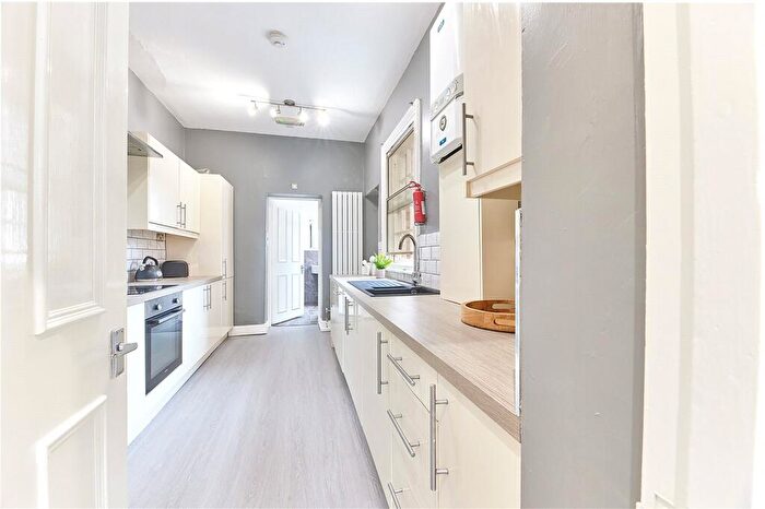 8 Bedroom Detached House To Rent In Lillico House, Sandyford Road, NE2