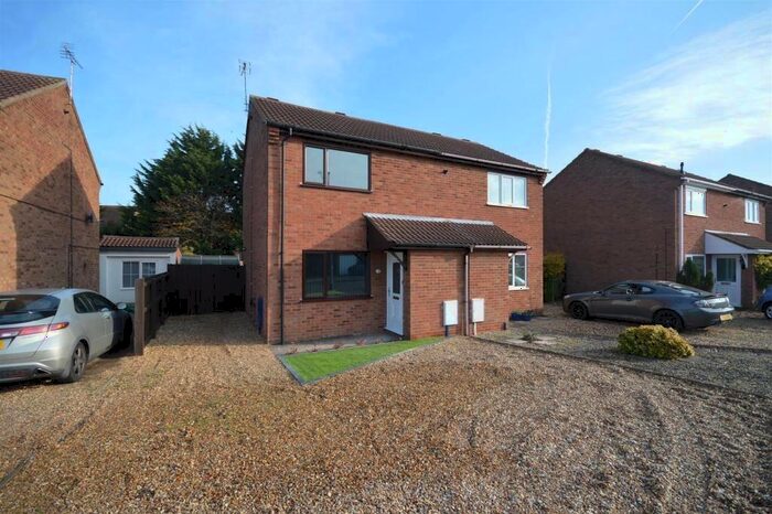 2 Bedroom Semi-Detached House To Rent In Falklands Close, Ermine West, Lincoln, LN1