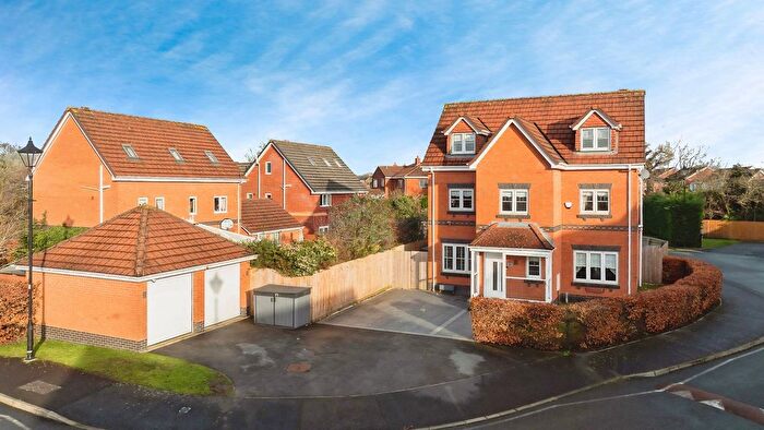 5 Bedroom Detached House For Sale In Fox Bank Close, Widnes, WA8
