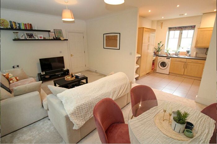 2 Bedroom Flat For Sale In Clickers Drive, Upton, NN5