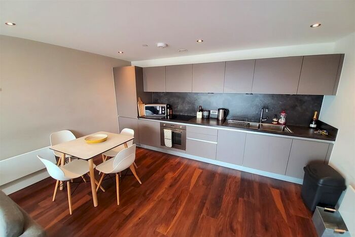 2 Bedroom Flat To Rent In Block A Th Floor, Ordsall Lane, M5