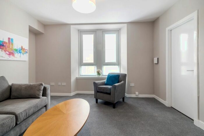 2 Bedroom Flat To Rent In Pitfour Street, West End, Dundee, DD2