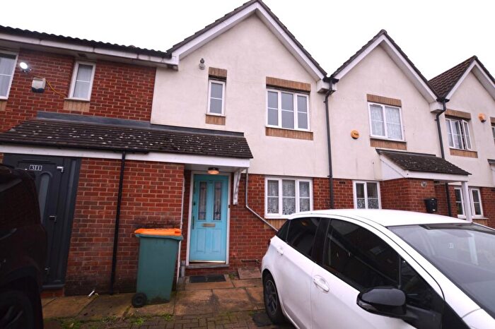 3 Bedroom House To Rent In Henry Addlington Close, London, London, E6