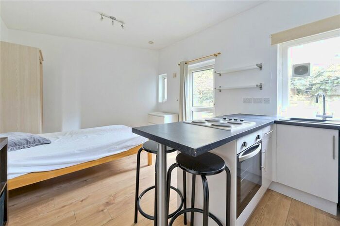 Studio To Rent In St. Marks Road, London, Uk, W10
