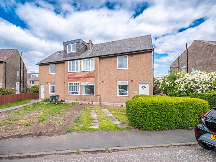2 Bedroom Flat For Sale In Crewe Crescent, Edinburgh, EH5
