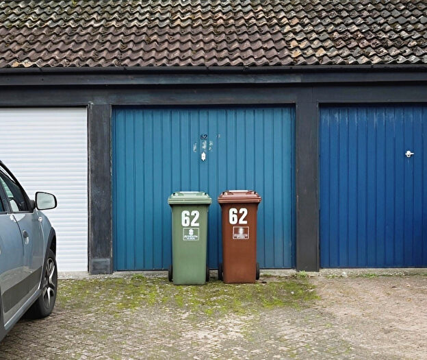 1 Bedroom Apartment For Sale In Truro Drive, Plymouth, PL5