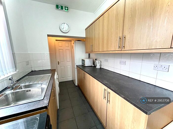 4 Bedroom Terraced House To Rent In Gulson Road, Coventry, CV1