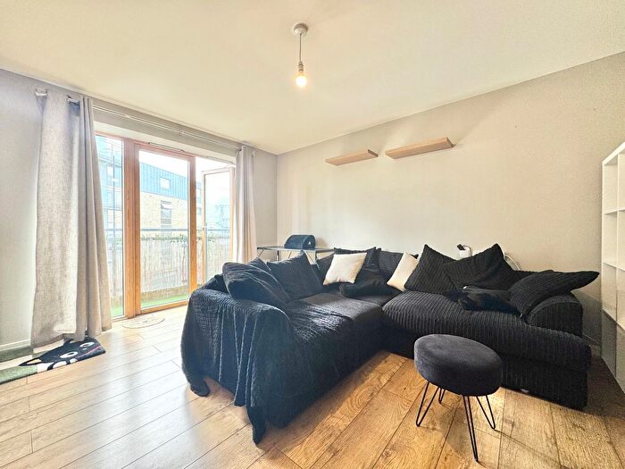 2 Bedroom Flat To Rent In Wherstead Road, Ipswich, IP2