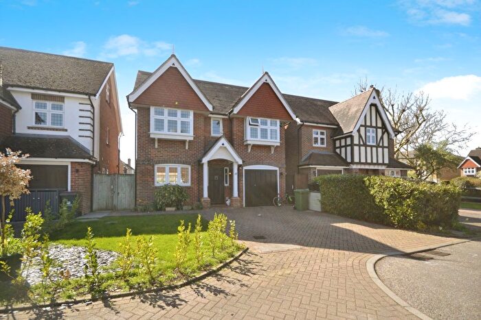 6 Bedroom Detached House To Rent In Wagtail Walk, Park Langley, Beckenham, BR3