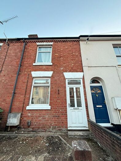 2 Bedroom Property To Rent In Charlotte Street, Rugby, CV21