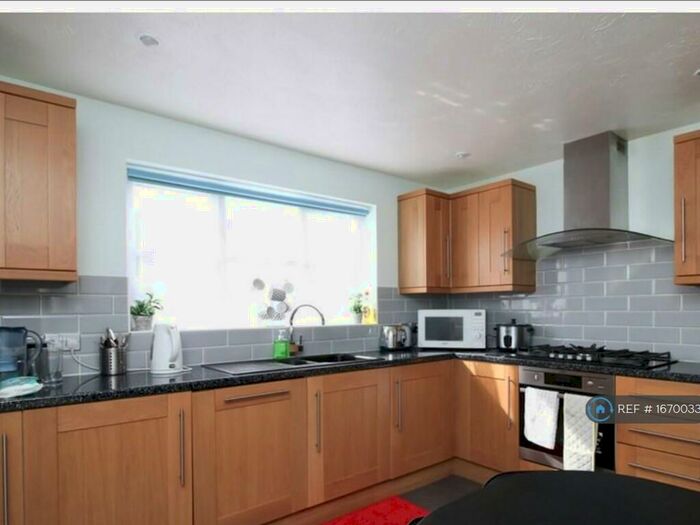 4 Bedroom Detached House To Rent In Idencroft Close, Pontprennau, Cardiff, CF23