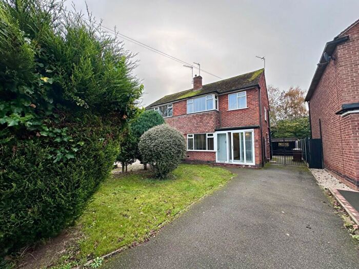 3 Bedroom Semi-Detached House To Rent In Lansdowne Drive, Loughborough, LE11