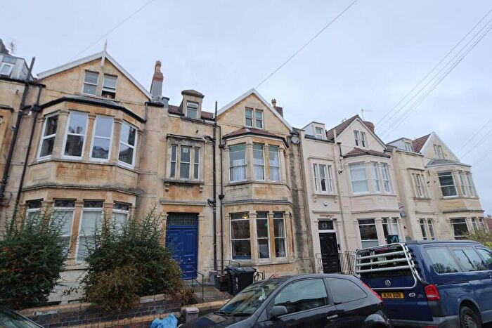 2 Bedroom Apartment To Rent In Cotham Vale, Bristol, BS6