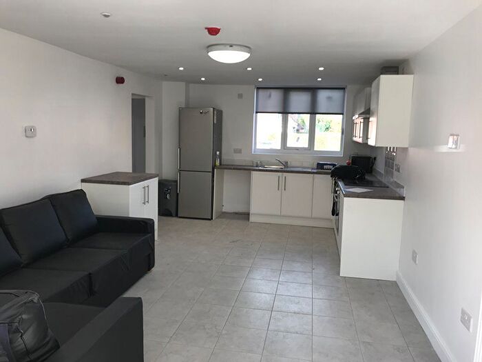 5 Bedroom Property To Rent In Water Mill Close, Selly Oak, Birmingham, B29