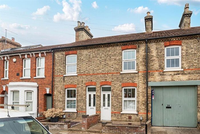 3 Bedroom Terraced House For Sale In Bower Street, Bedford, MK40