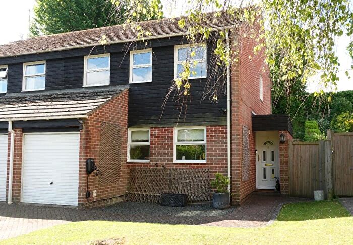 4 Bedroom Semi-Detached House For Sale In Millbank, Kintbury, Berkshire, RG17
