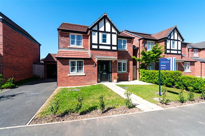 4 Bedroom Detached House For Sale In Clive Way, Middlewich, CW10