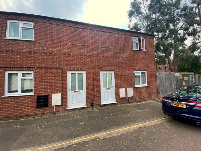 2 Bedroom Semi-Detached House For Sale In Chestnut Road, Wisbech, Cambridgeshire, PE13