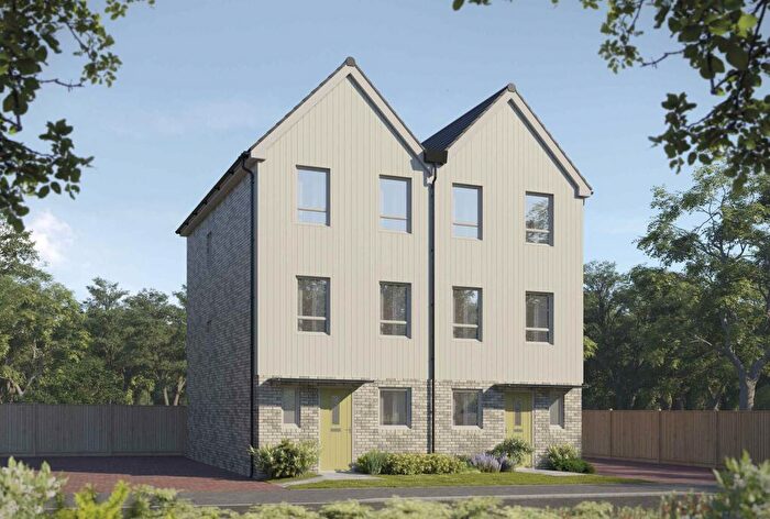 3 Bedroom Semi-Detached House For Sale In Bristol, BS10