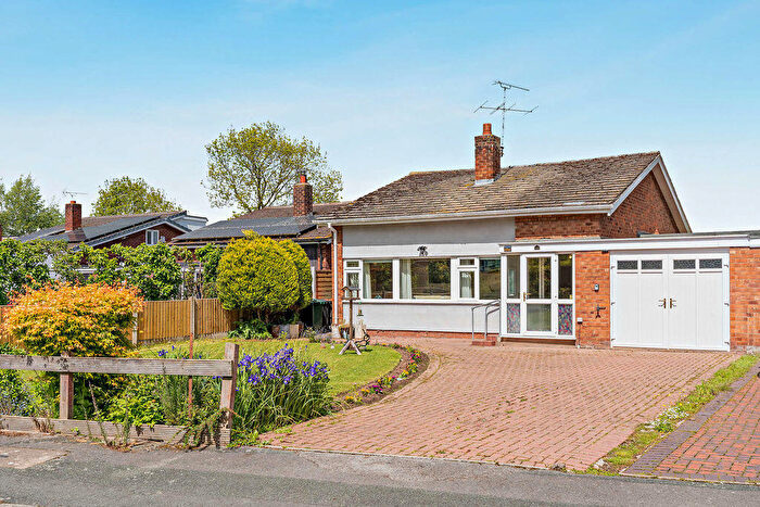 3 Bedroom Bungalow For Sale In Tattenhall, Cheshire, CH3