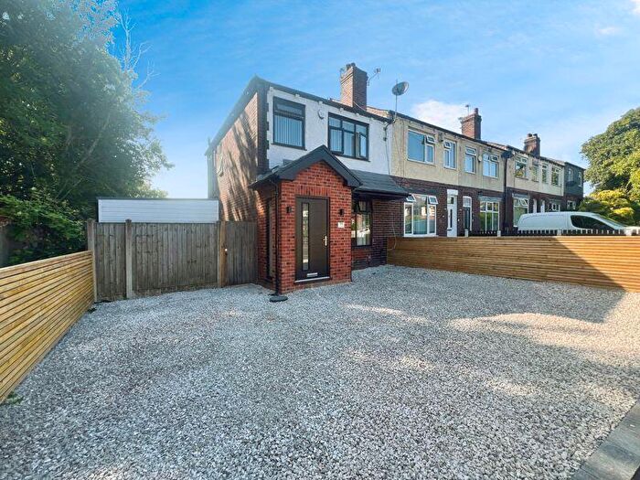 2 Bedroom Terraced House For Sale In Captains Clough Road, Smithills, BL1