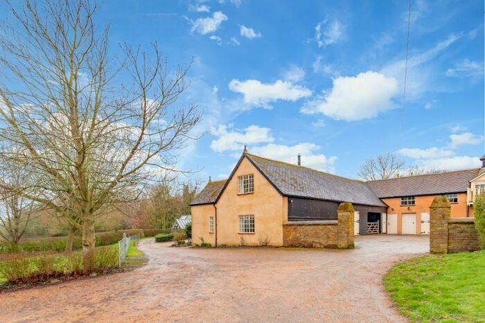 2 Bedroom Maisonette To Rent In Southfields Place, Blakesley, NN12