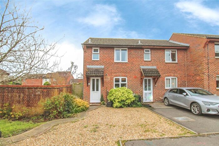 2 Bedroom End Of Terrace House For Sale In Lockeridge Close, Trowbridge, BA14