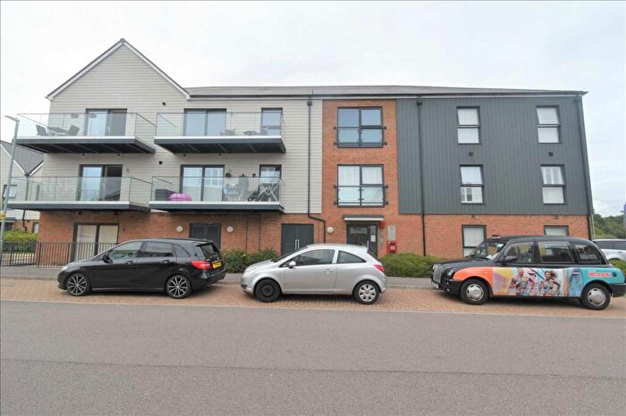 2 Bedroom Apartment To Rent In Havelock Drive, Flat Chalk Pit House, Greenhithe, DA9