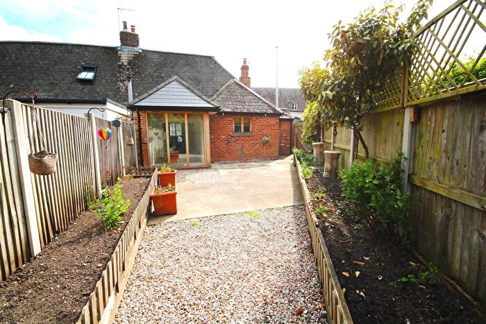 2 Bedroom Property To Rent In High Street, Wingham, CT3