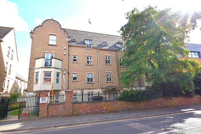 2 Bedroom Flat For Sale In Flat, Victoria House, Billing Road, Northampton, NN1