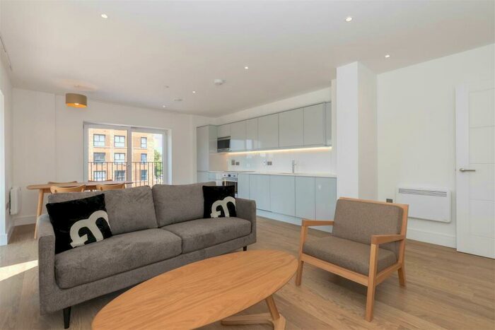 2 Bedroom Apartment To Rent In Soho Wharf, Hooper St, B18