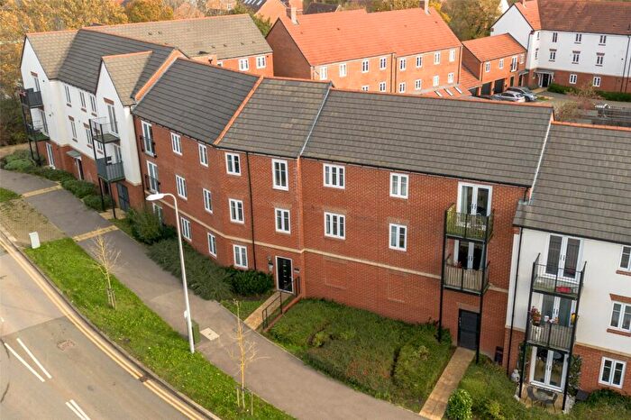 2 Bedroom Apartment To Rent In William Heelas Way, Wokingham, Berkshire, RG40