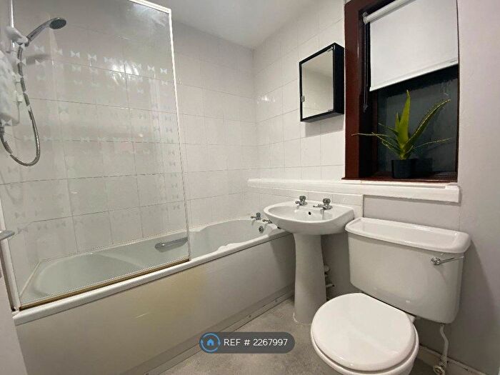 1 Bedroom Flat To Rent In Dumbarton Road, Glasgow, G14