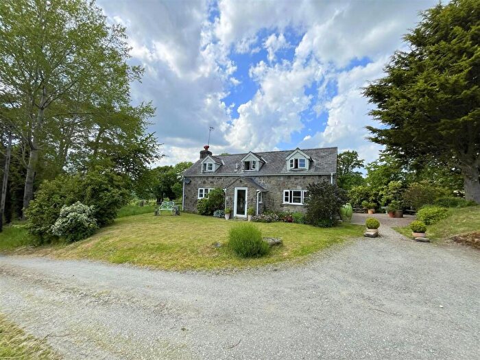 3 Bedroom Detached House For Sale In Doldowlod, Llandrindod Wells, LD1