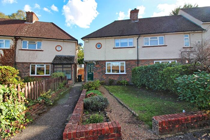 2 Bedroom End Terrace House For Sale In Pine View, St. Mary's Platt, TN15