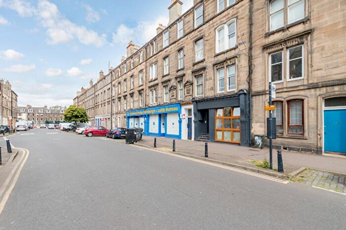 2 Bedroom Flat To Rent In Dalmeny Street, Edinburgh, EH6