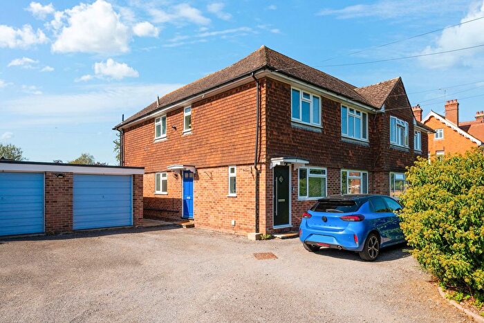 2 Bedroom Maisonette For Sale In Mount Pleasant Road, Lingfield, RH7