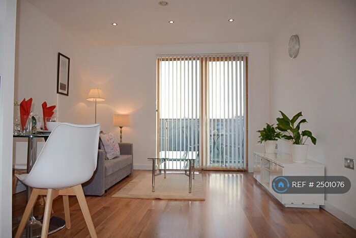 1 Bedroom Flat To Rent In Shire House, Sheffield, S11