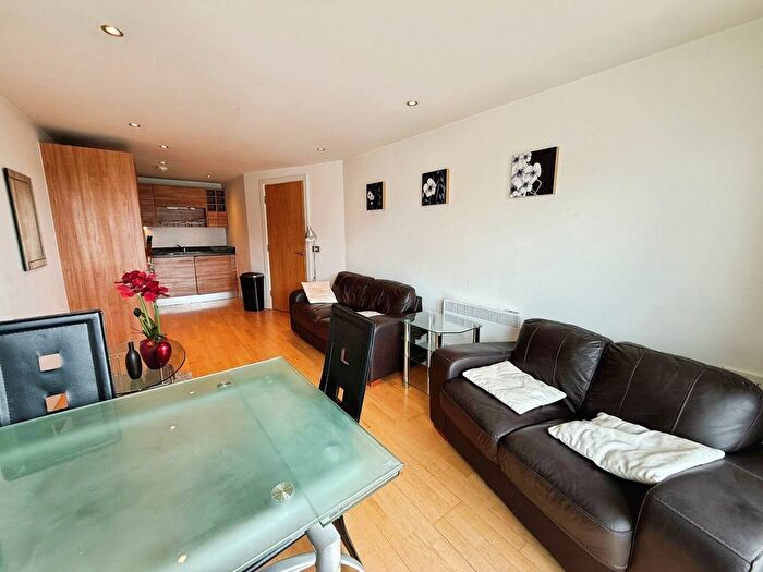 1 Bedroom Flat To Rent In Clarence House, The Boulevard, Leeds, West Yorkshire, LS10