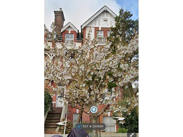 2 Bedroom Flat To Rent In Wykeham Road, Hastings, TN34