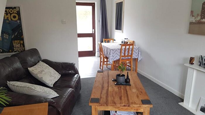 2 Bedroom House To Rent In Avon Gardens, Nottingham, NG2