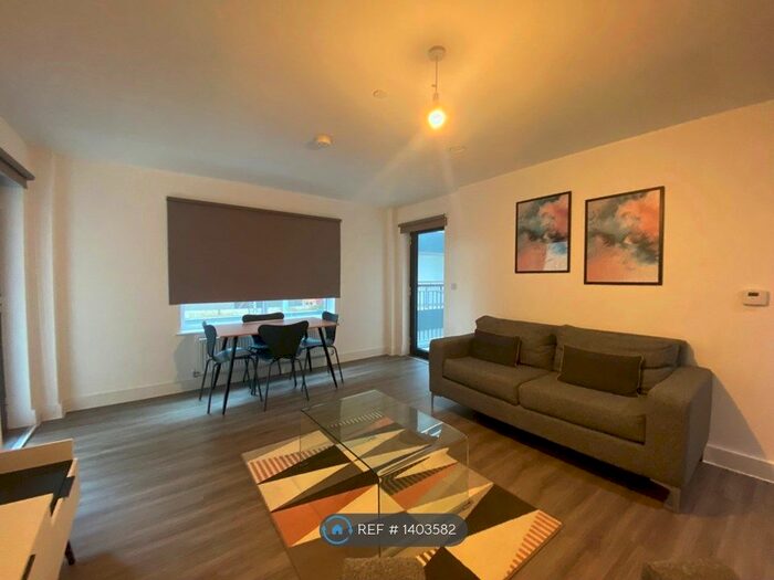 2 Bedroom Flat To Rent In Hurst Street, Liverpool, L1