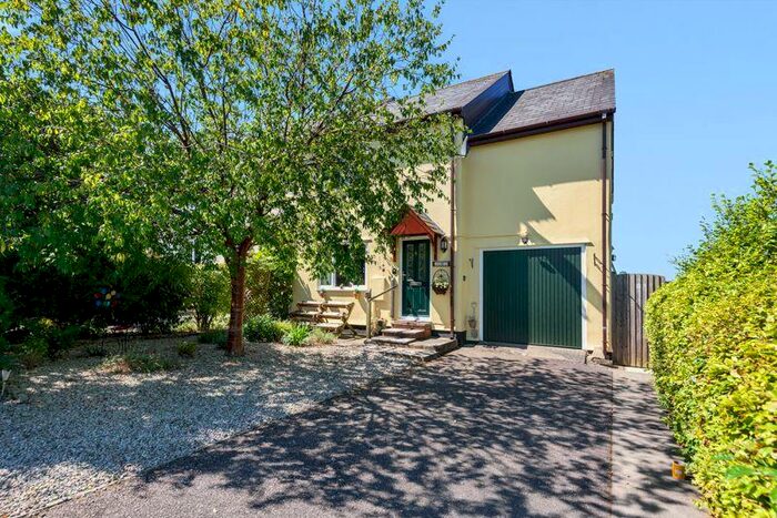 4 Bedroom End Of Terrace House For Sale In Kimberlands, Okehampton, EX20