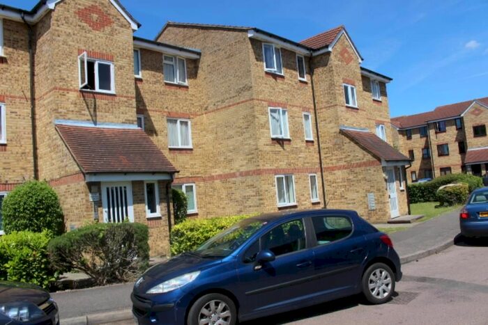 1 Bedroom Terraced House To Rent In Kintyre House, Explorer Drive, Watford, WD18