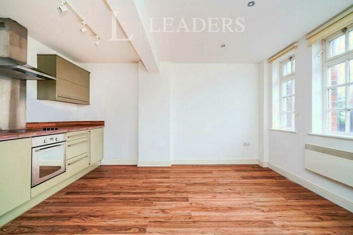 1 Bedroom Apartment To Rent In Castle Chambers, Lansdowne Hill, Southampton, SO14