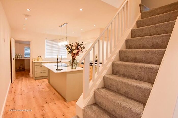 2 Bedroom Cottage For Sale In Canalside Cottage, Preston On The Hill, WA4